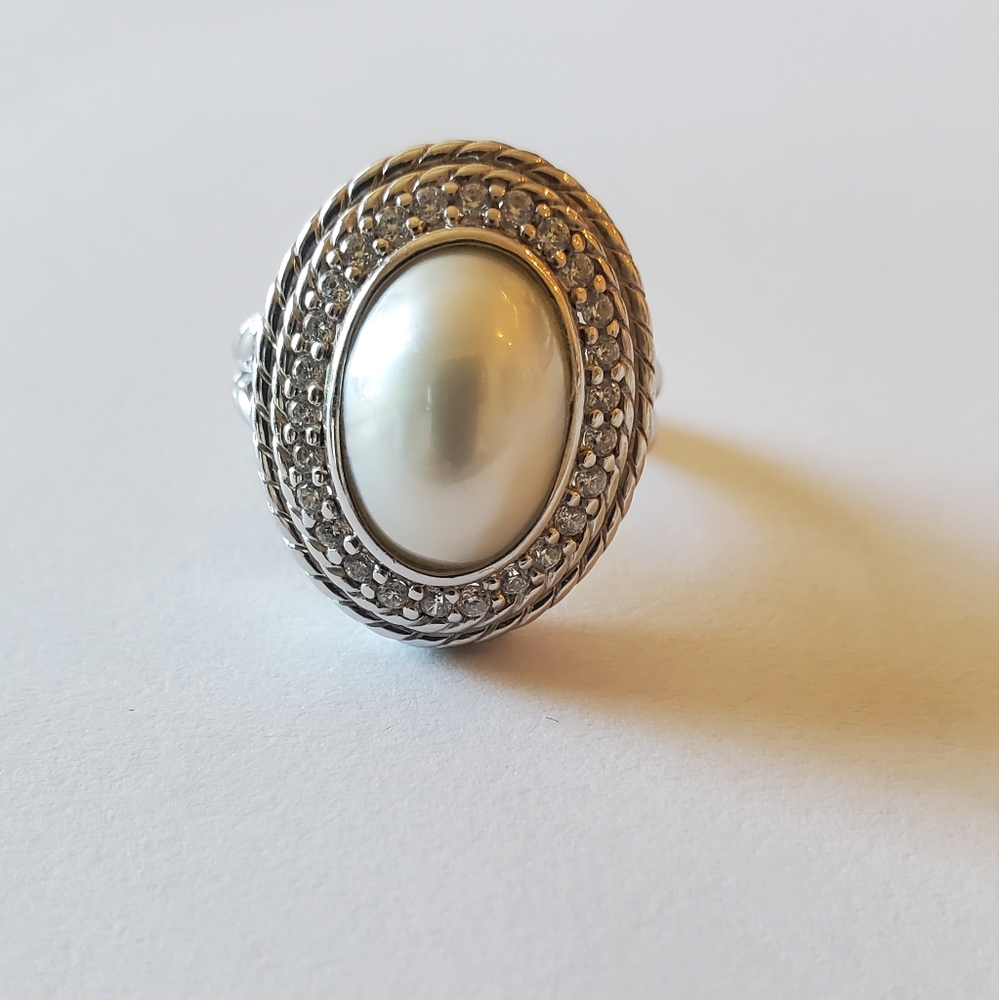 Judith Ripka Pearl & Diamonique Ring, Sz 8 - Picture 4 of 8